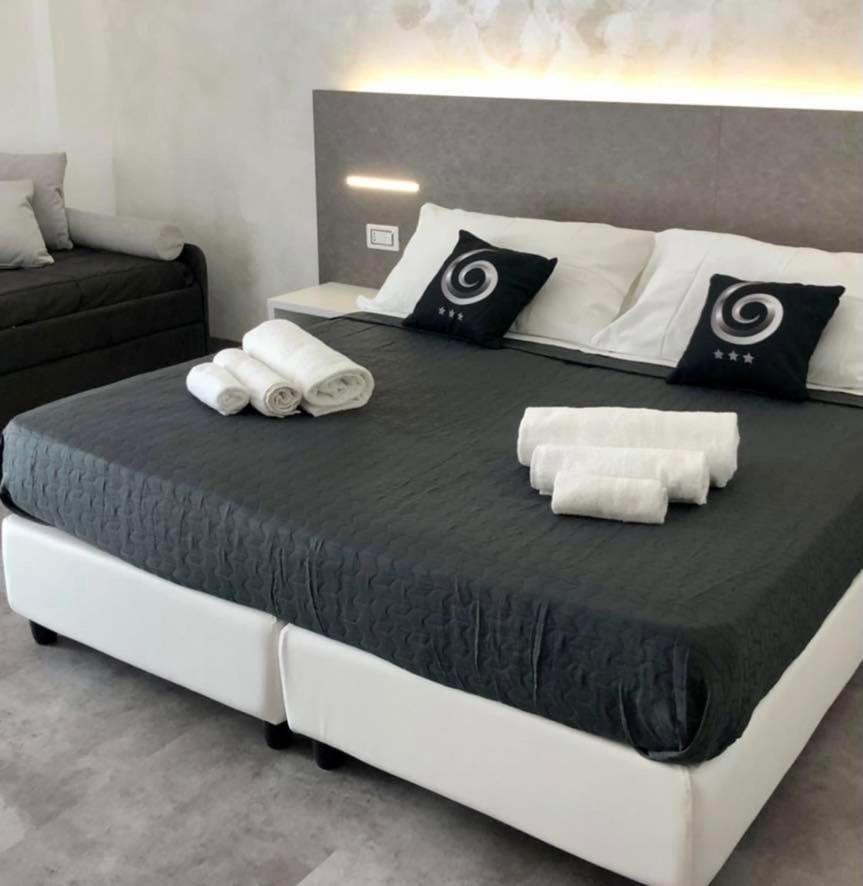 Sesto Senso Home سانتا ماريا ديل سيدرو المظهر الخارجي الصورة
